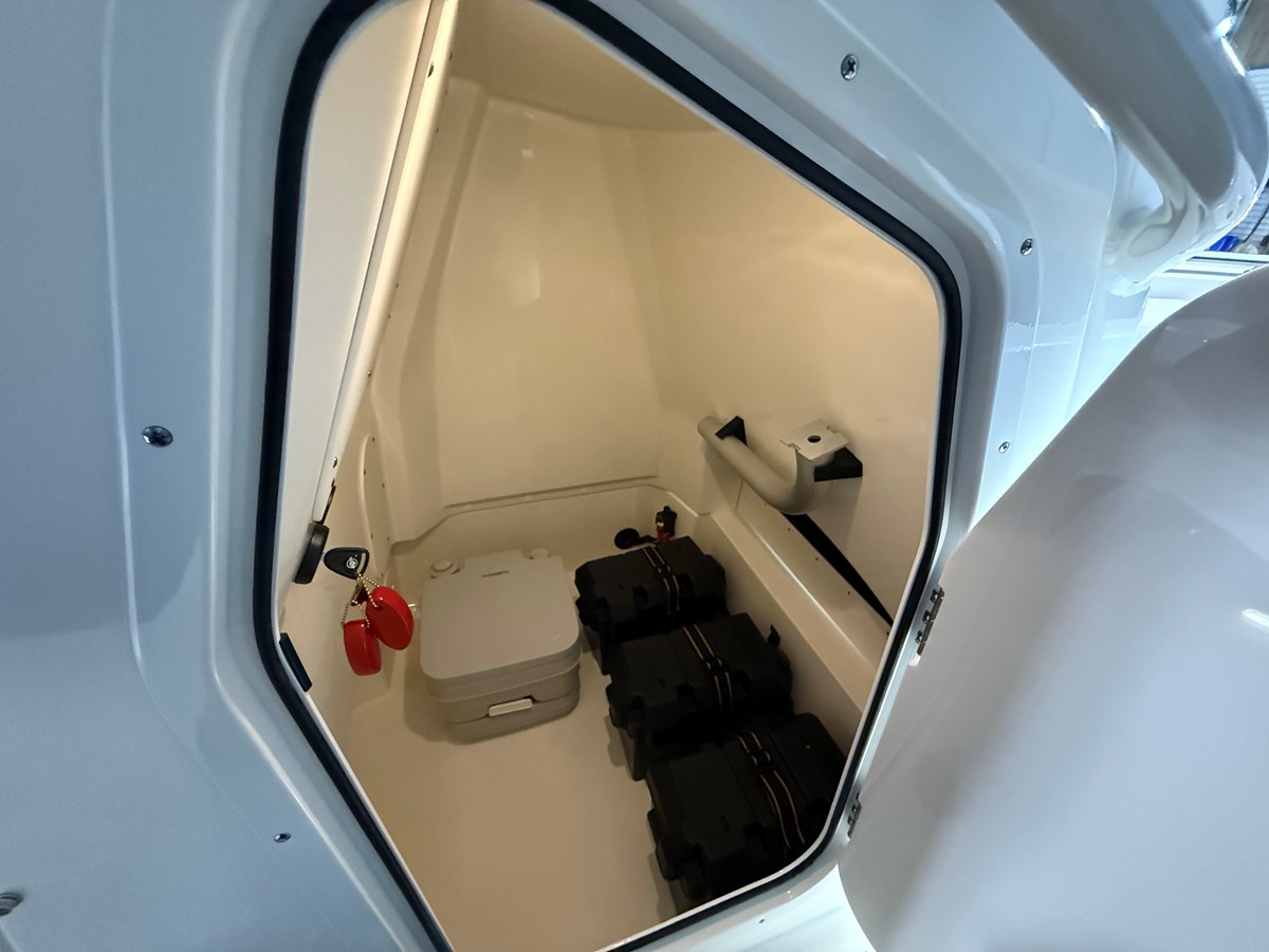 BOSTON WHALER 250 DAUNTLESS, photo 73