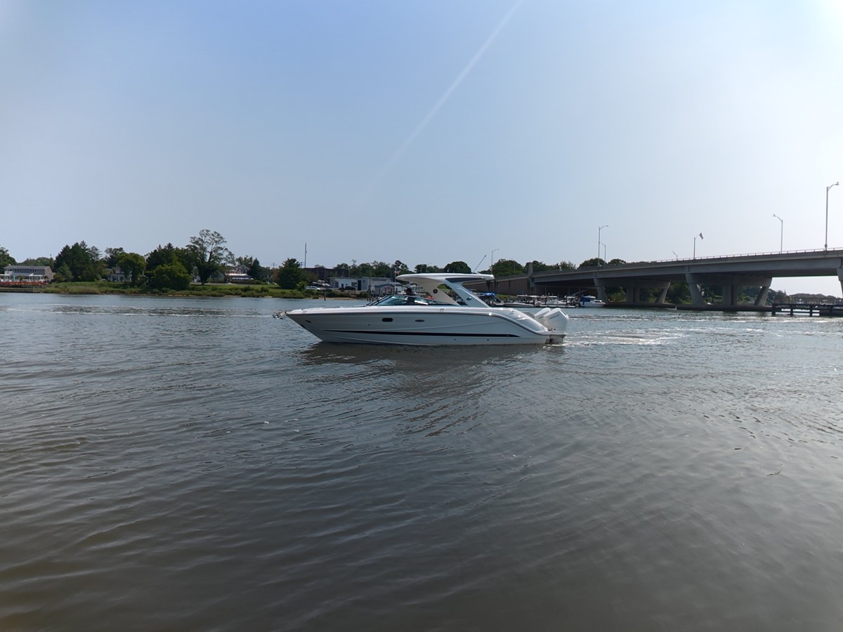 SEA RAY SLX 310 OUTBOARD, photo 2