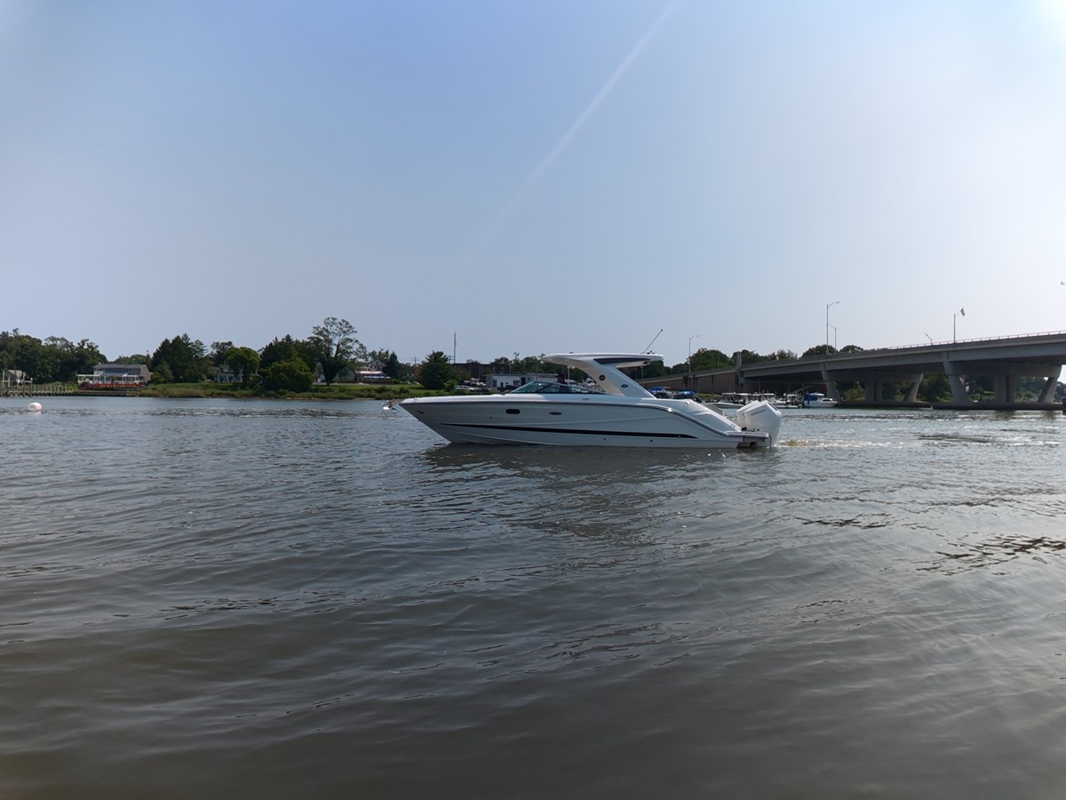SEA RAY SLX 310 OUTBOARD, photo 3