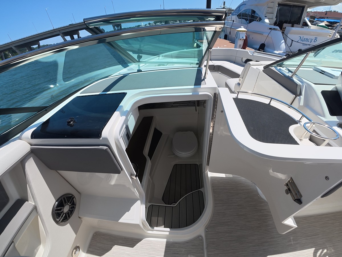 SEA RAY SLX 310 OUTBOARD, photo 29