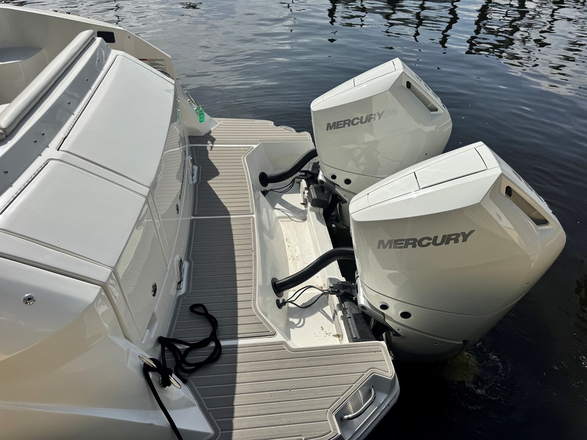 SEA RAY SUNDANCER 320 OUTBOARD, photo 9