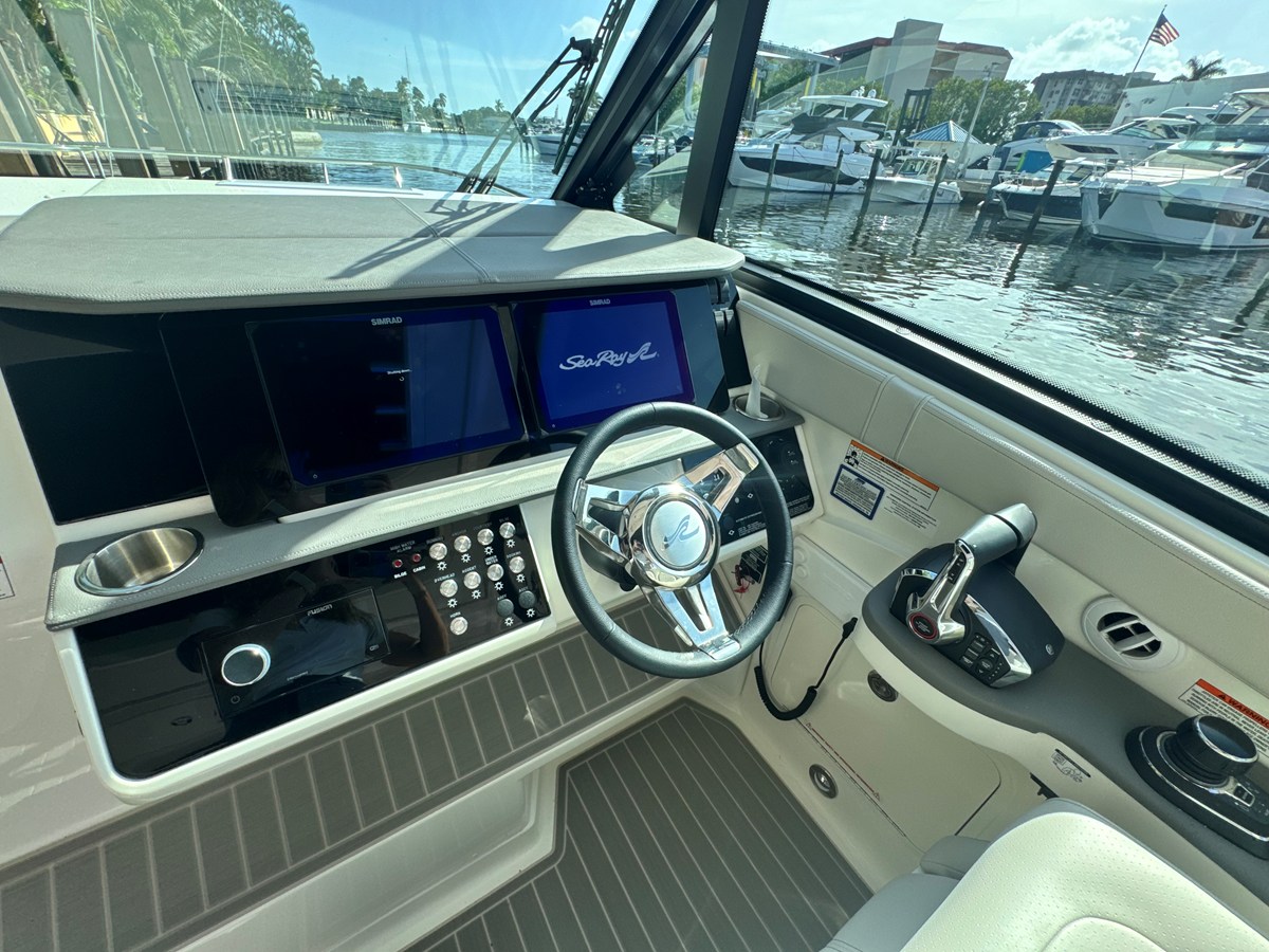 SEA RAY SUNDANCER 320 OUTBOARD, photo 22