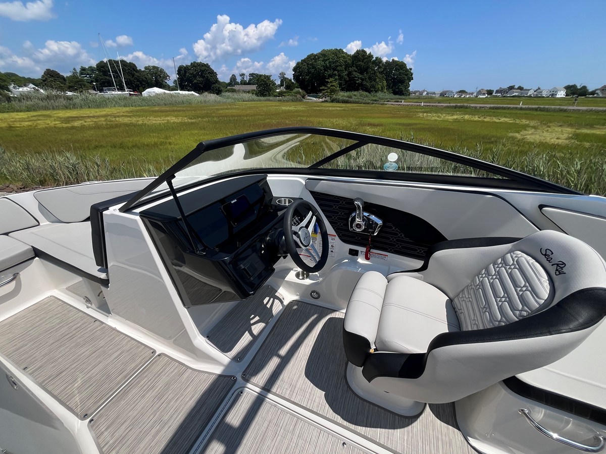 SEA RAY SPX 210 OUTBOARD, photo 9