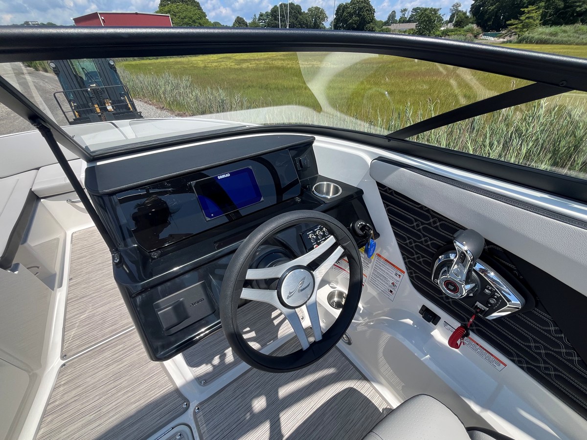 SEA RAY SPX 210 OUTBOARD, photo 10