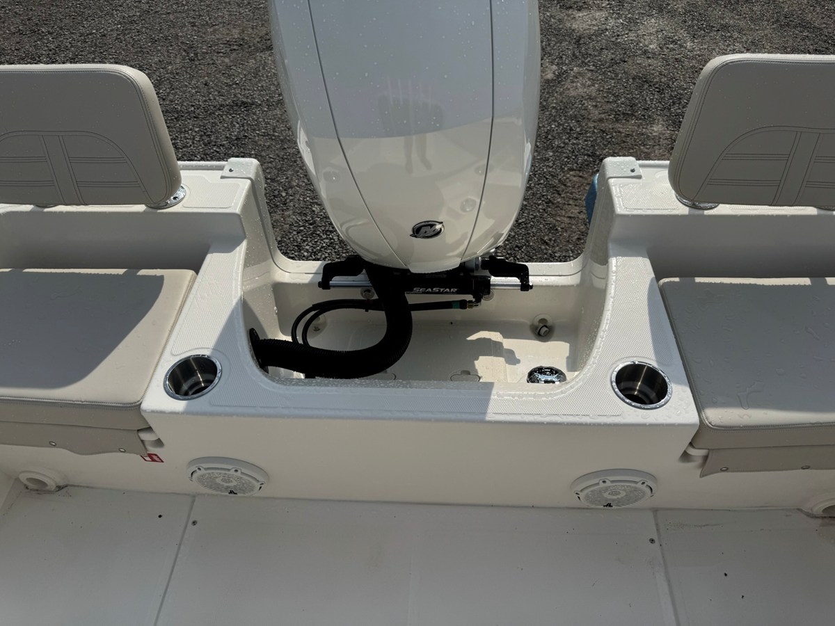 BOSTON WHALER 190 MONTAUK, photo 10