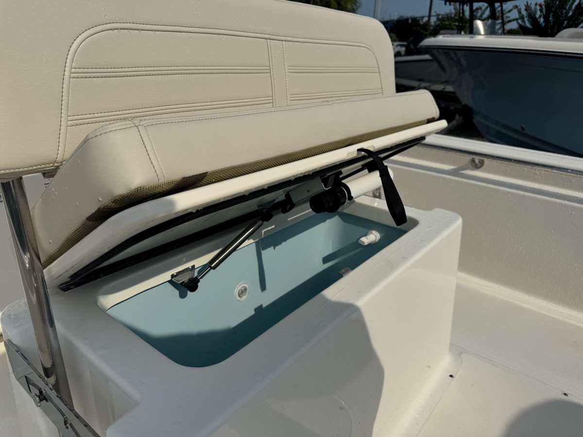 BOSTON WHALER 190 MONTAUK, photo 12