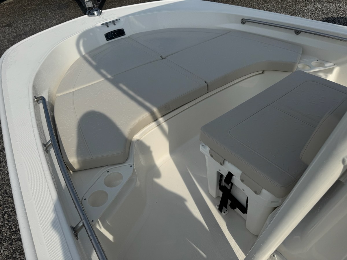 BOSTON WHALER 190 MONTAUK, photo 18