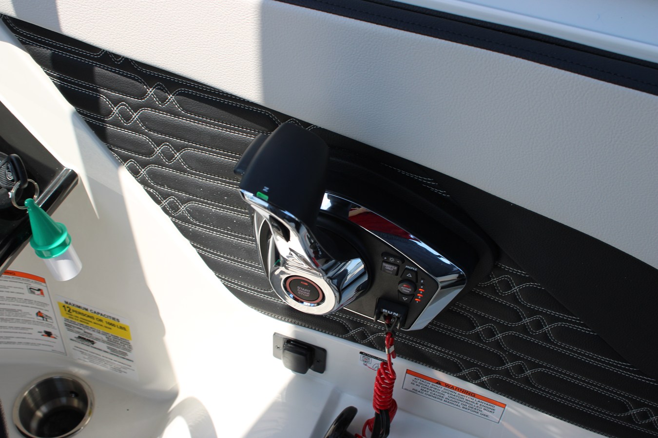 SEA RAY SPX 210 OUTBOARD, photo 35