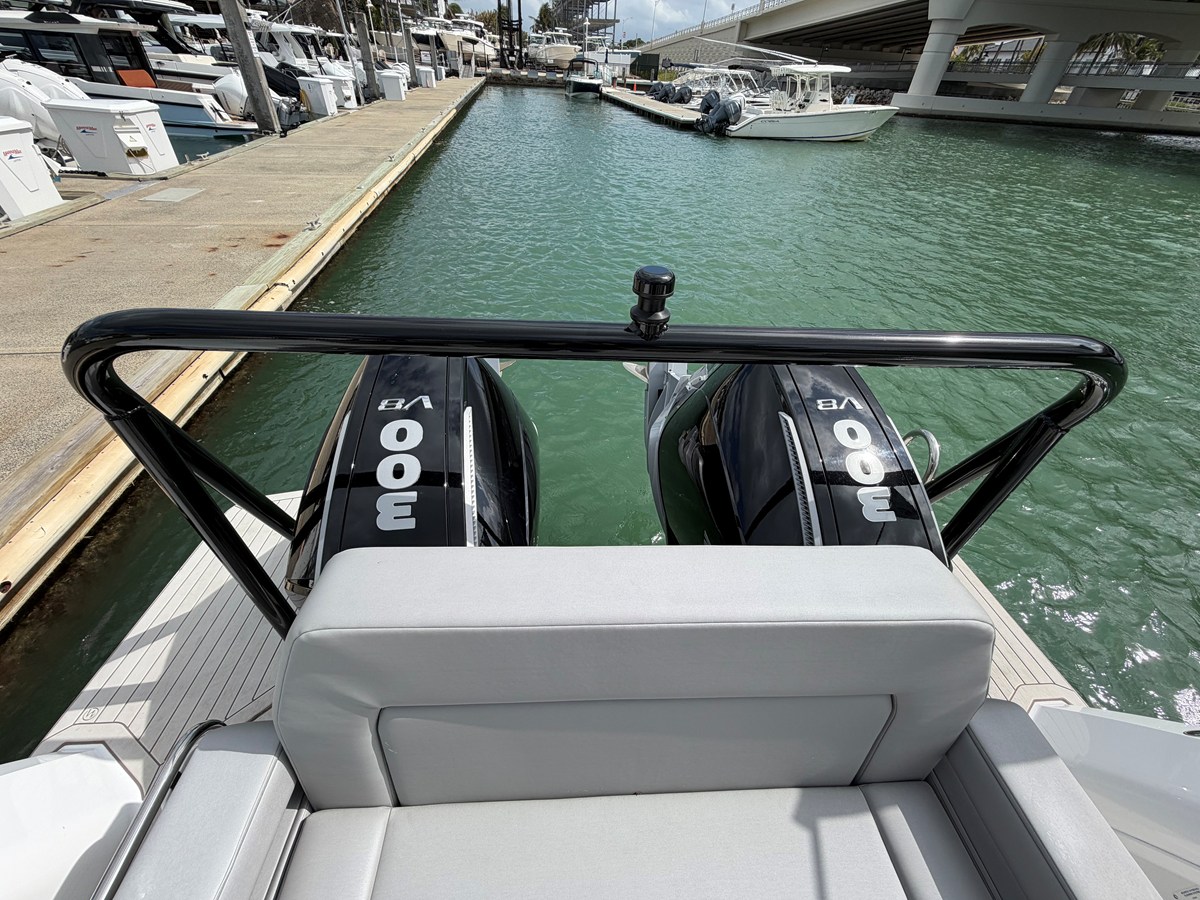 Cruisers Yachts 38 VTR — 2026 Cruisers Yachts 38 VTR — fotoğraf 5