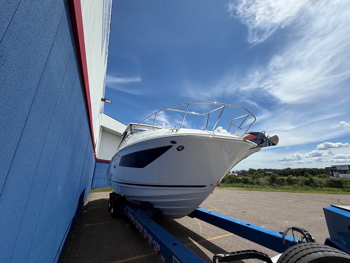 Sea Ray Sundancer 320 — 2026 Sea Ray Sundancer 320 — photo 2
