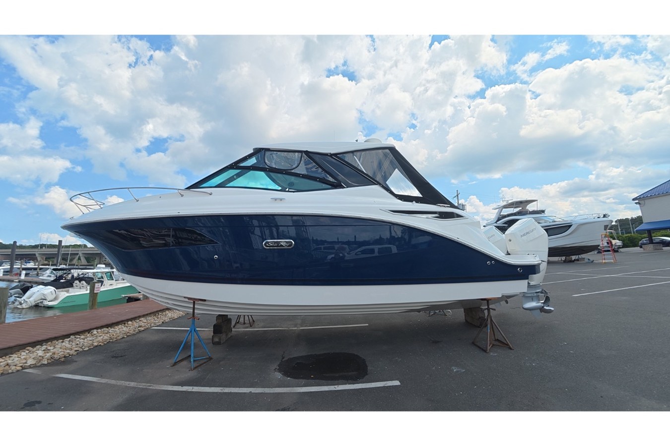 SEA RAY SUNDANCER 320 OUTBOARD, photo 2