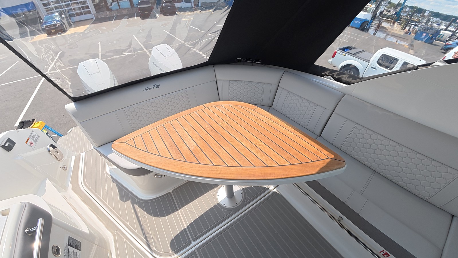 SEA RAY SUNDANCER 320 OUTBOARD, photo 8