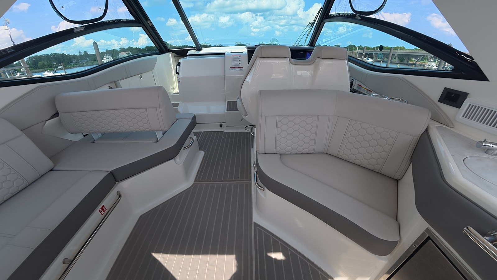 SEA RAY SUNDANCER 320 OUTBOARD, photo 13