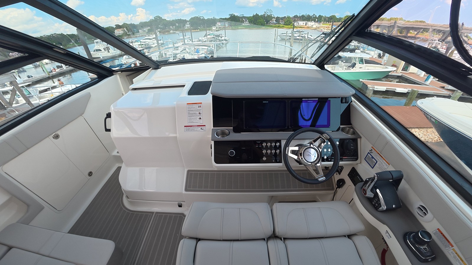 SEA RAY SUNDANCER 320 OUTBOARD, photo 19