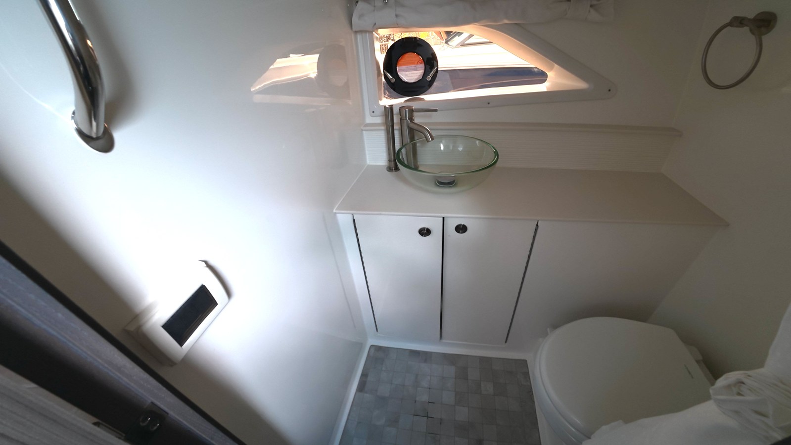 SEA RAY SUNDANCER 320 OUTBOARD, photo 27
