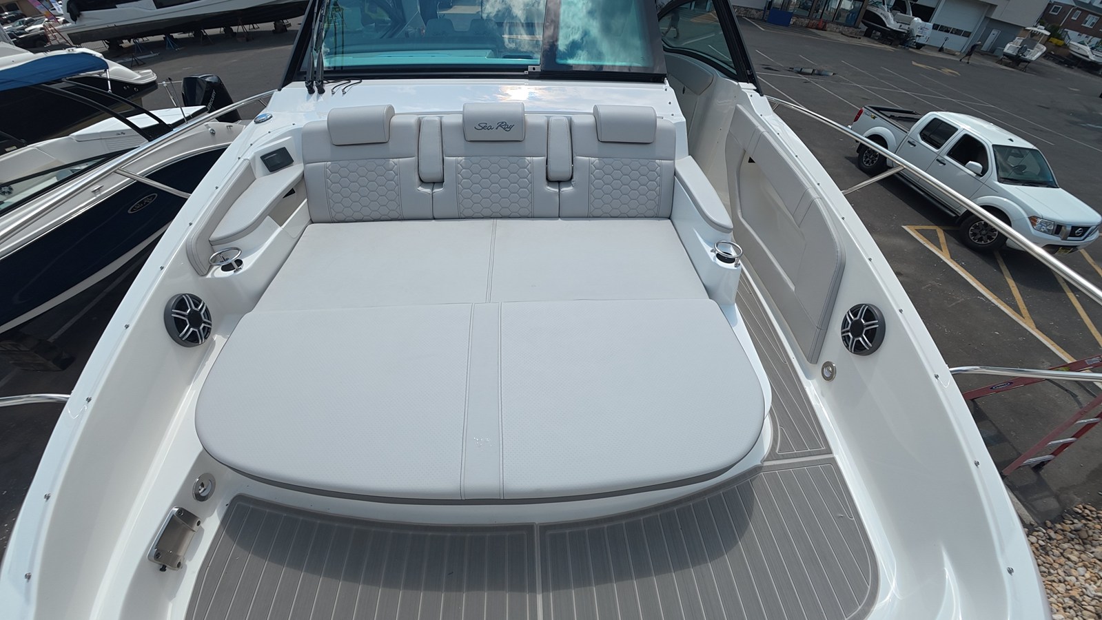 SEA RAY SUNDANCER 320 OUTBOARD, photo 30