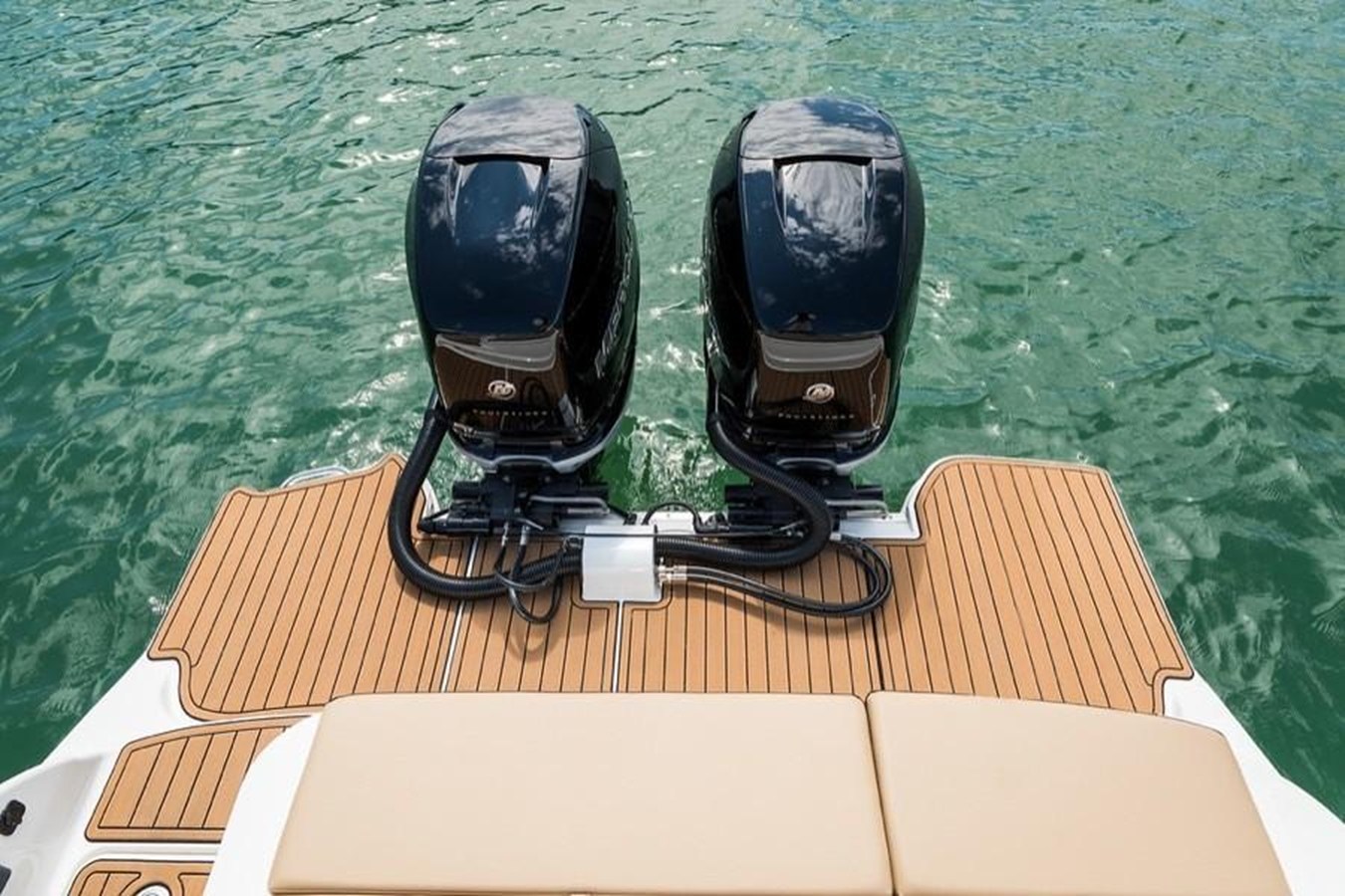 SEA RAY SDX 290 OUTBOARD, photo 6