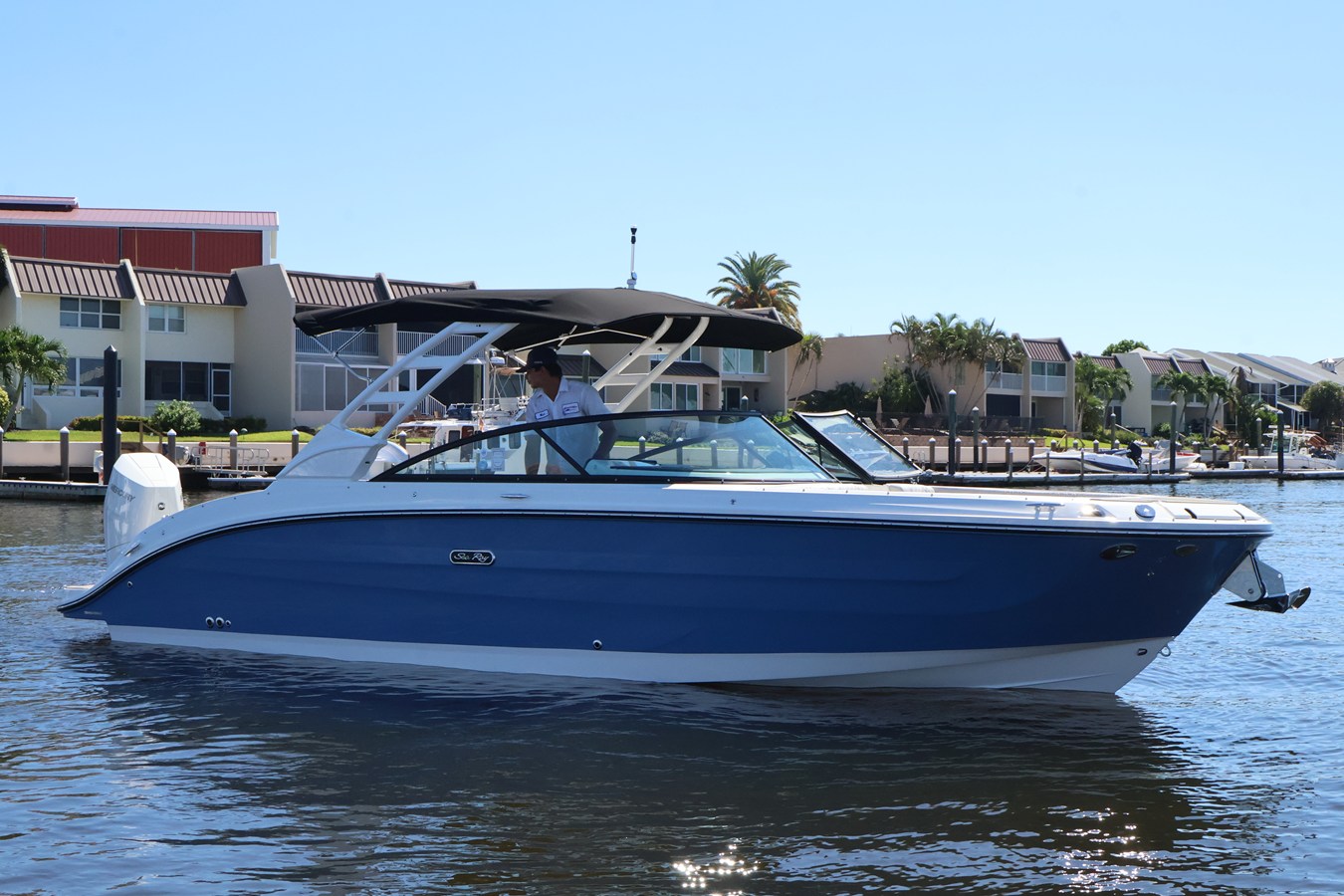 SEA RAY SDX 270 OUTBOARD, photo 2