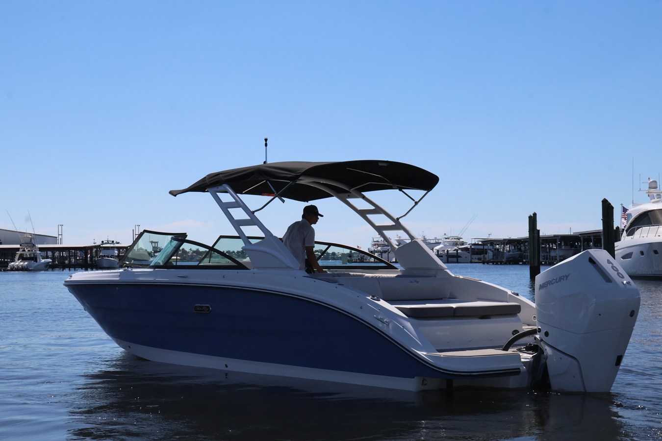 SEA RAY SDX 270 OUTBOARD, photo 8