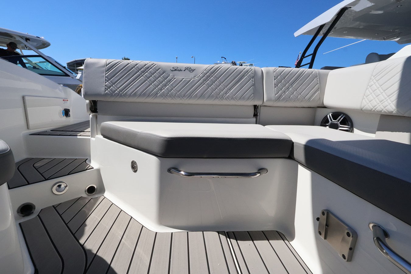 SEA RAY SDX 270 OUTBOARD, photo 18