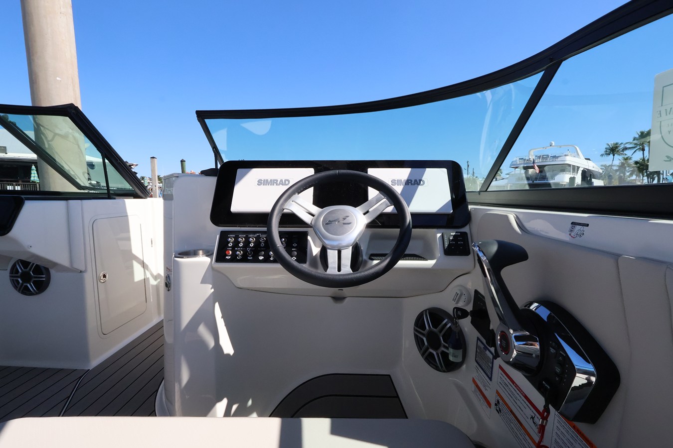 SEA RAY SDX 270 OUTBOARD, photo 23