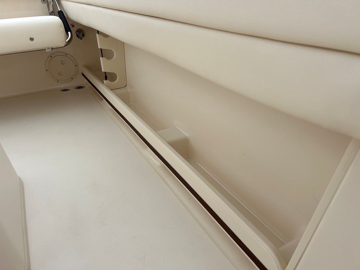 GRADY-WHITE FISHERMAN 236, photo 25