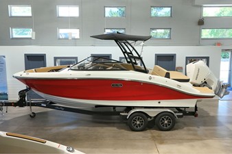 SEA RAY SPX 210 OUTBOARD