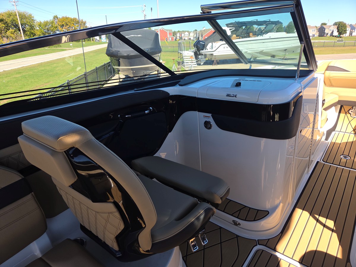 SEA RAY SLX 260, photo 25