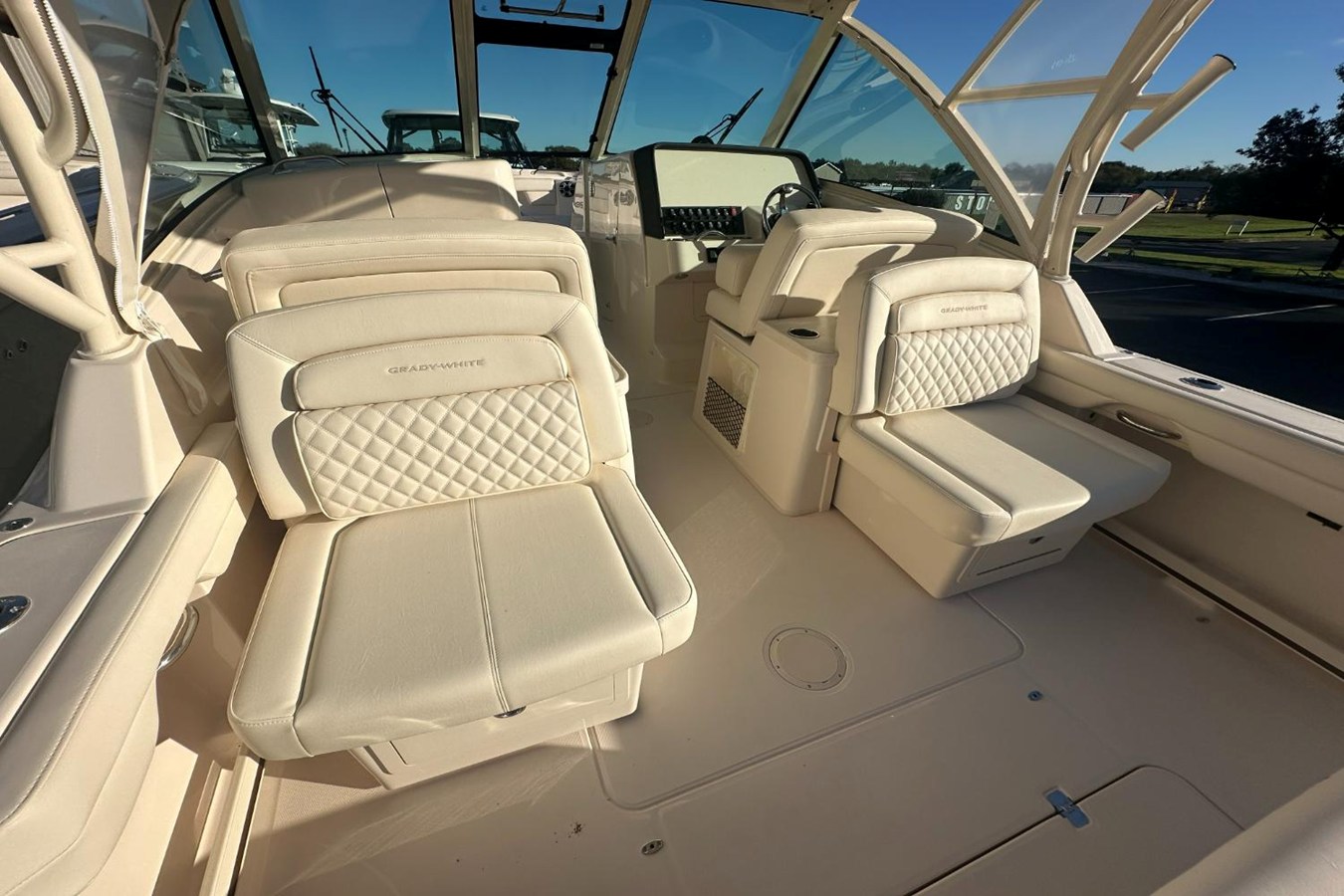 GRADY-WHITE FREEDOM 325, photo 12
