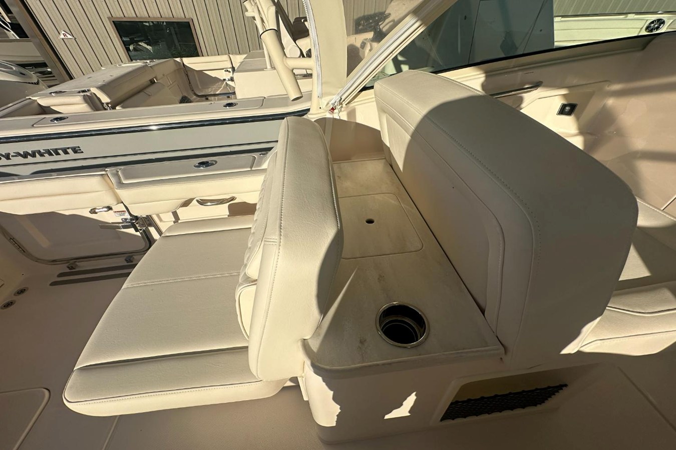 GRADY-WHITE FREEDOM 325, photo 13