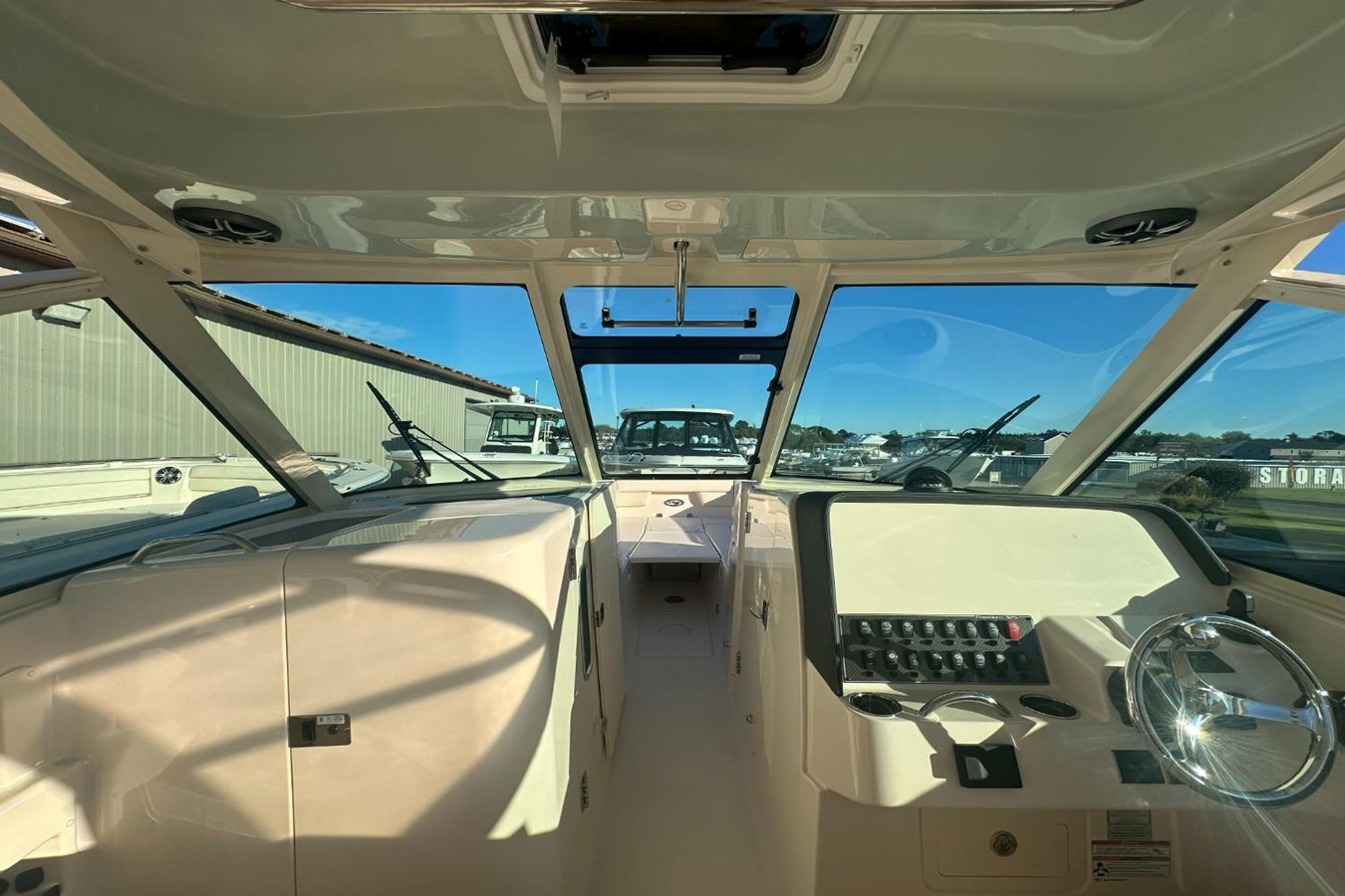 GRADY-WHITE FREEDOM 325, photo 19