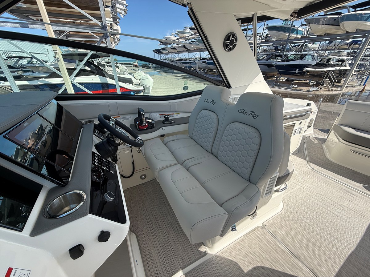 SEA RAY SUNDANCER 320 OUTBOARD, photo 9