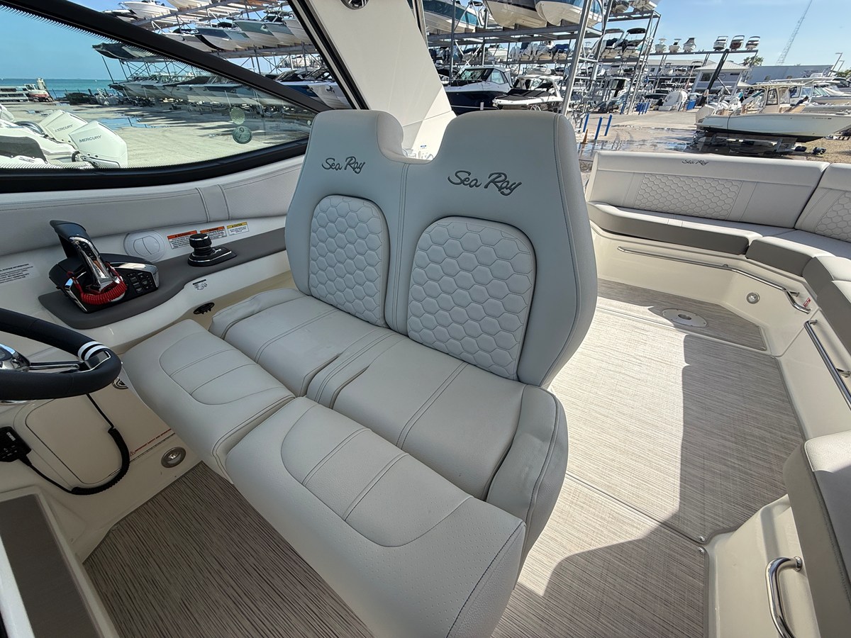 SEA RAY SUNDANCER 320 OUTBOARD, photo 10