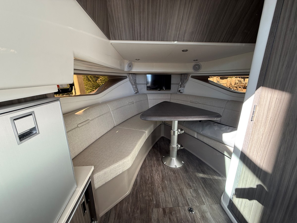SEA RAY SUNDANCER 320 OUTBOARD, photo 16