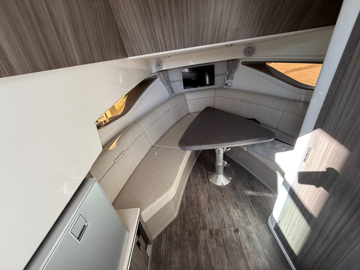 SEA RAY SUNDANCER 320 OUTBOARD, photo 17