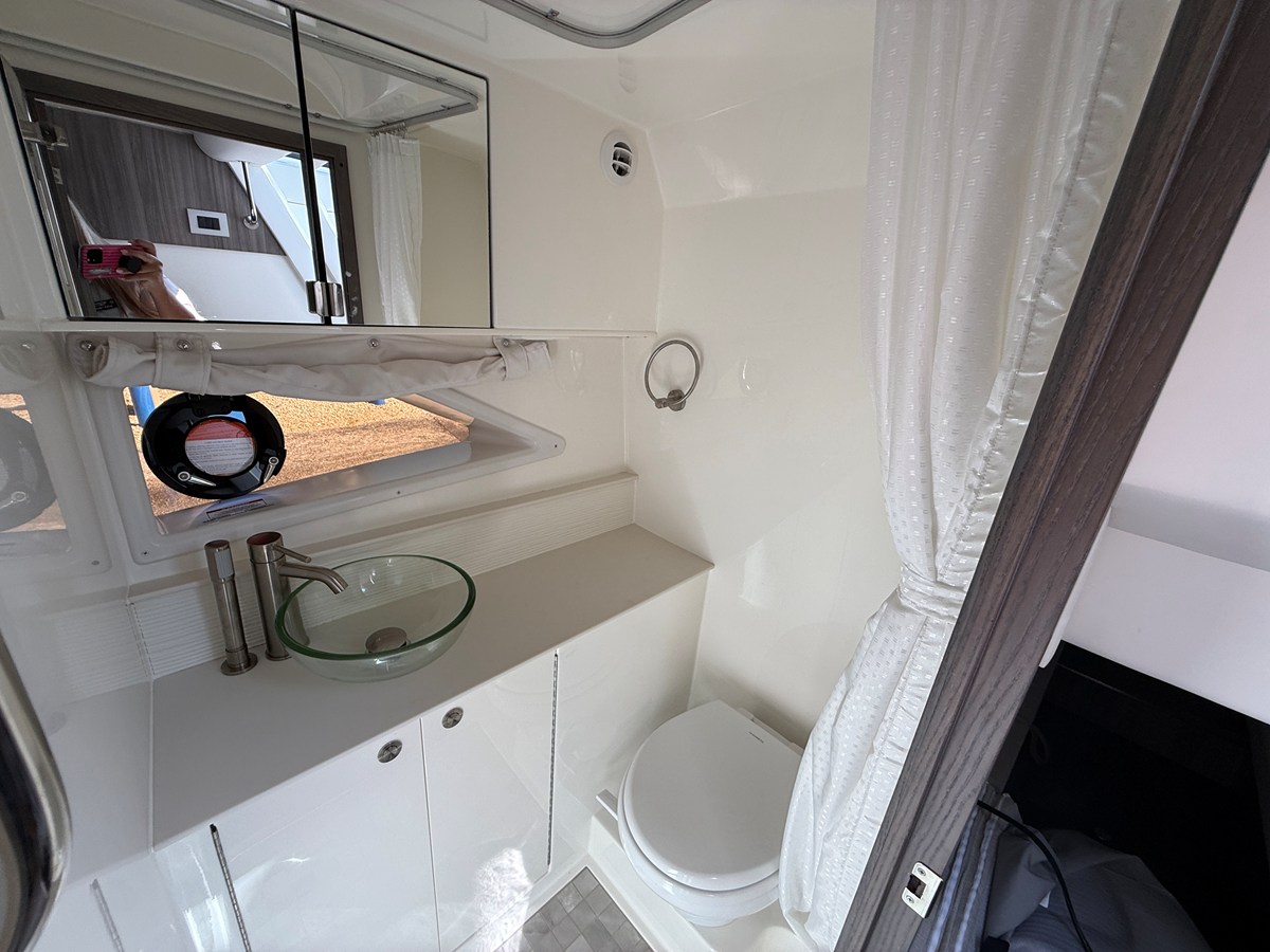 SEA RAY SUNDANCER 320 OUTBOARD, photo 20