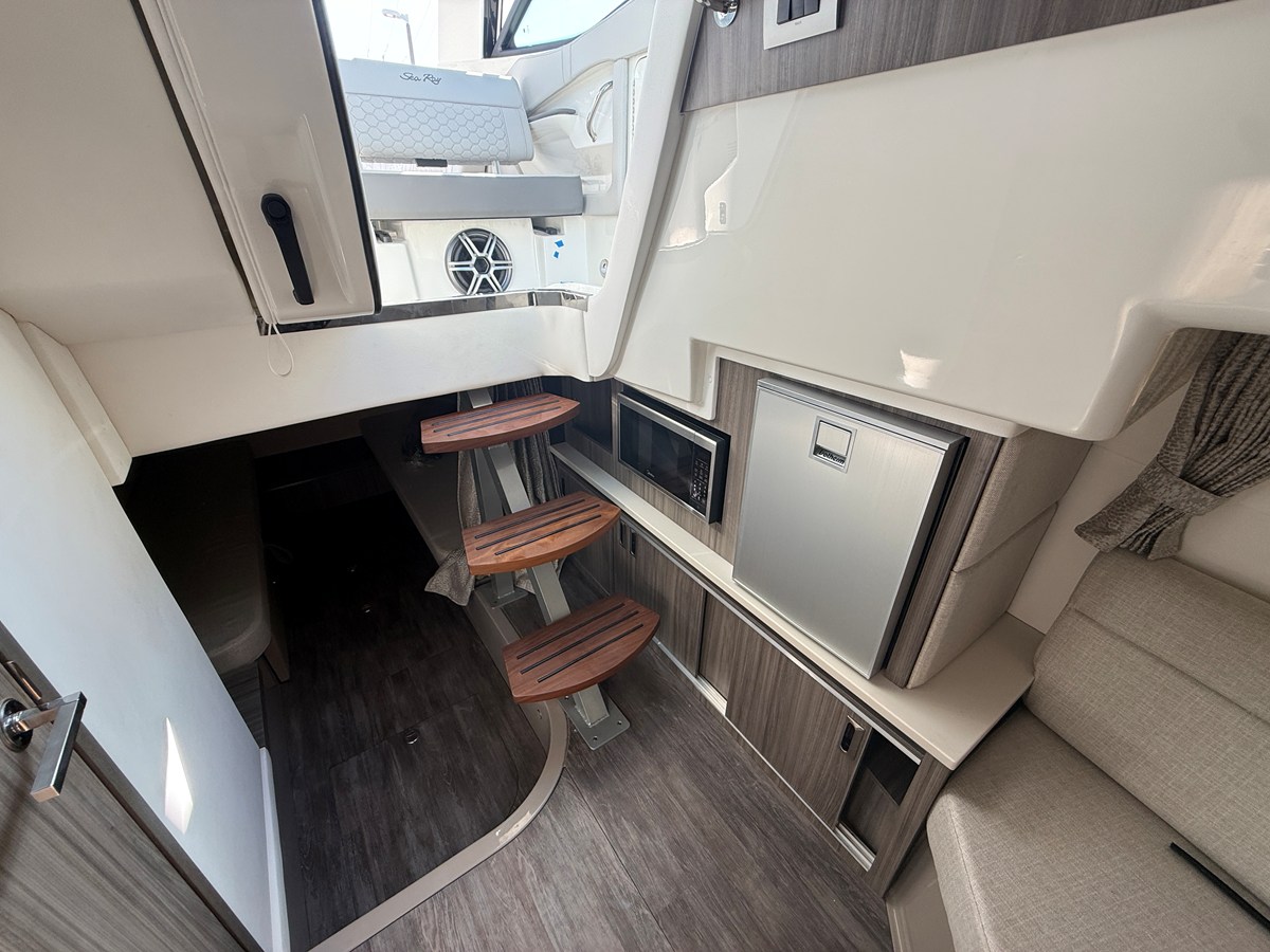 SEA RAY SUNDANCER 320 OUTBOARD, photo 25