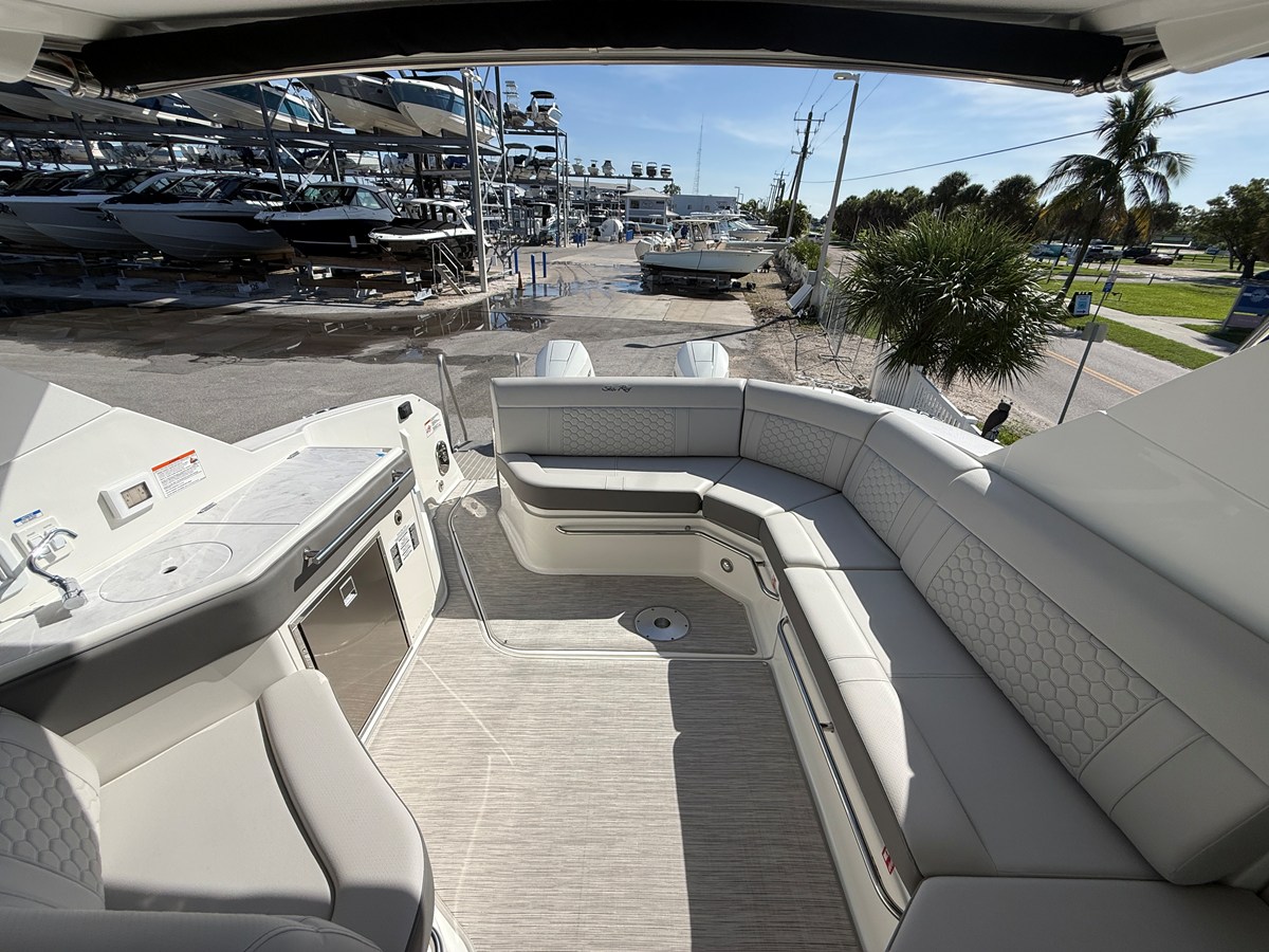 SEA RAY SUNDANCER 320 OUTBOARD, photo 28