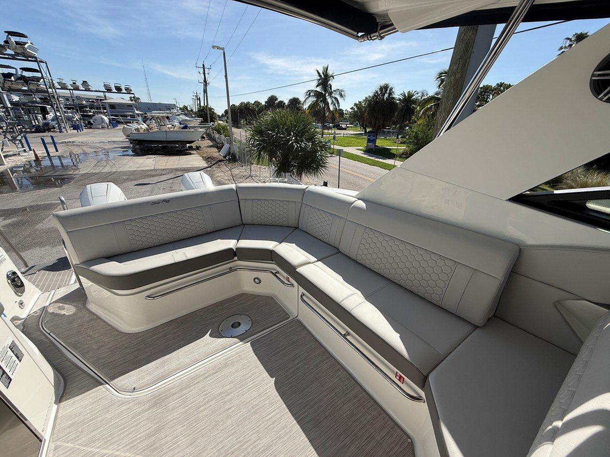 SEA RAY SUNDANCER 320 OUTBOARD, photo 31