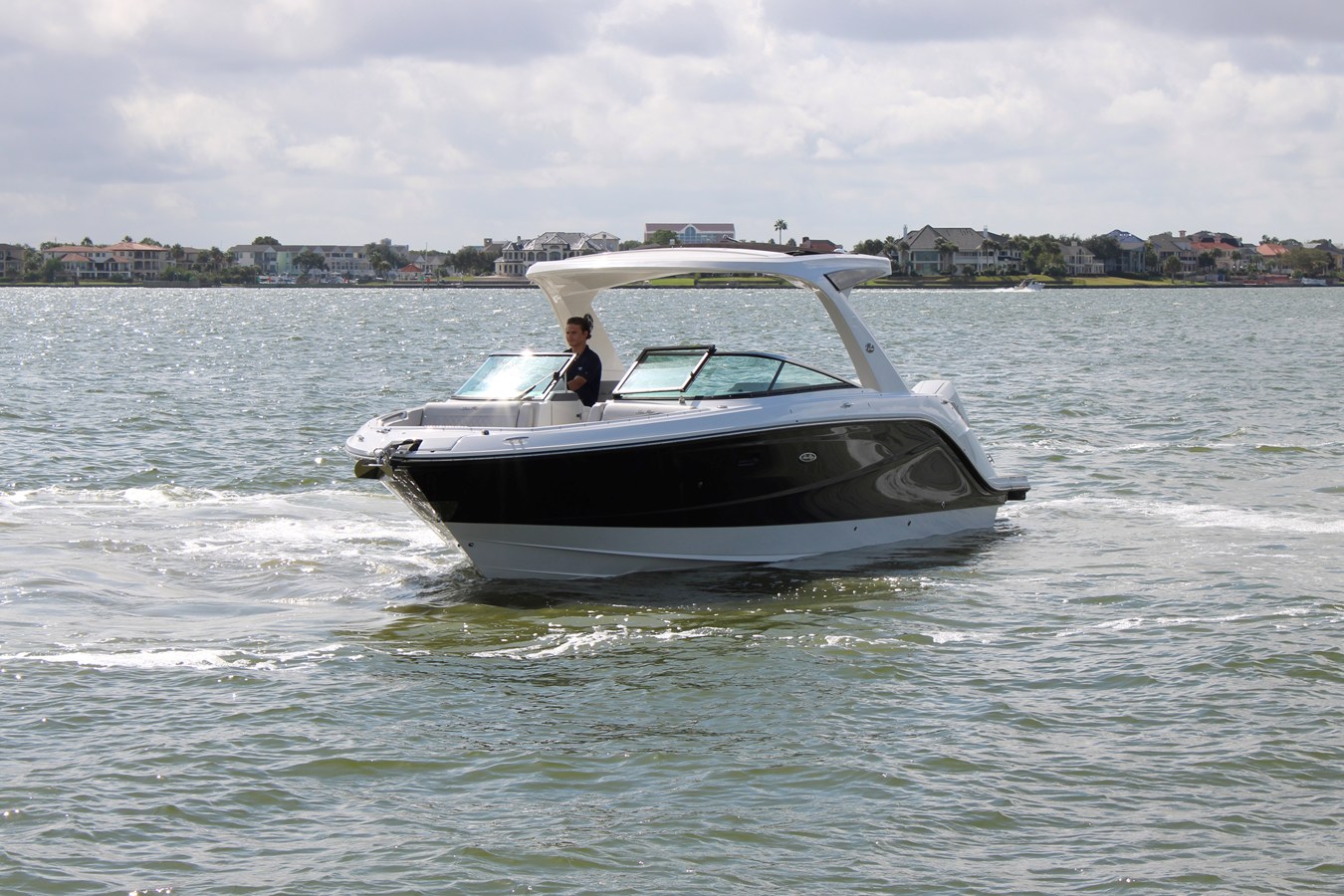 SEA RAY SLX 310 OUTBOARD, photo 2