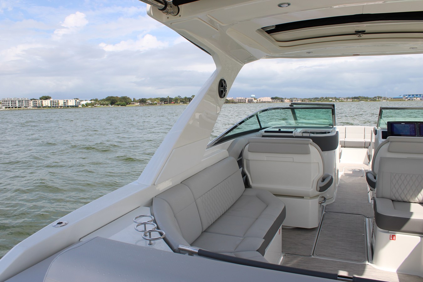 SEA RAY SLX 310 OUTBOARD, photo 11
