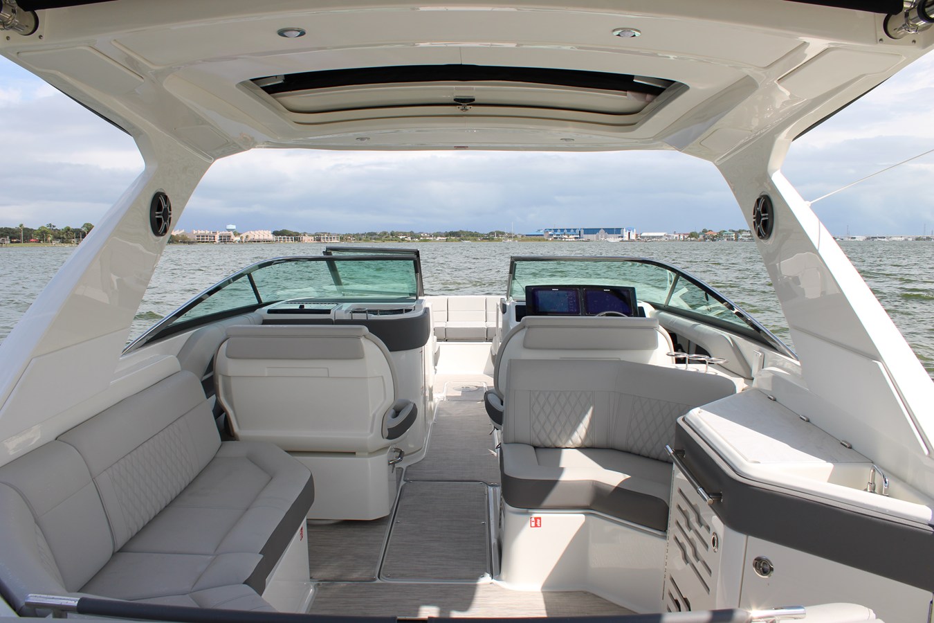 SEA RAY SLX 310 OUTBOARD, photo 12