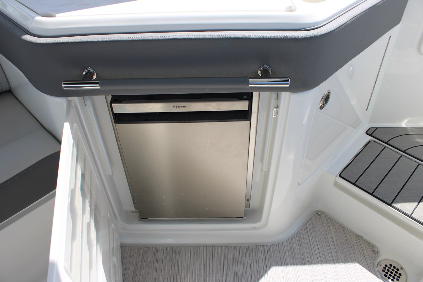 SEA RAY SLX 310 OUTBOARD, photo 19