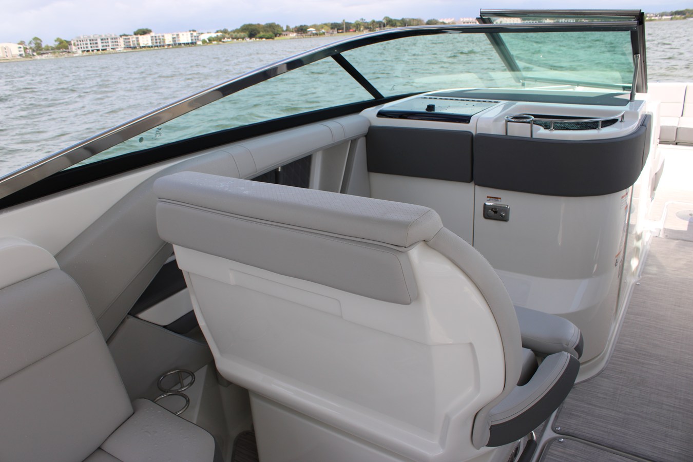 SEA RAY SLX 310 OUTBOARD, photo 22