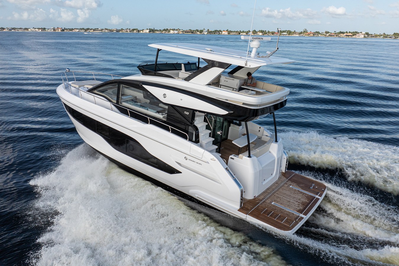 CRUISERS YACHTS 50 FLY, photo 5
