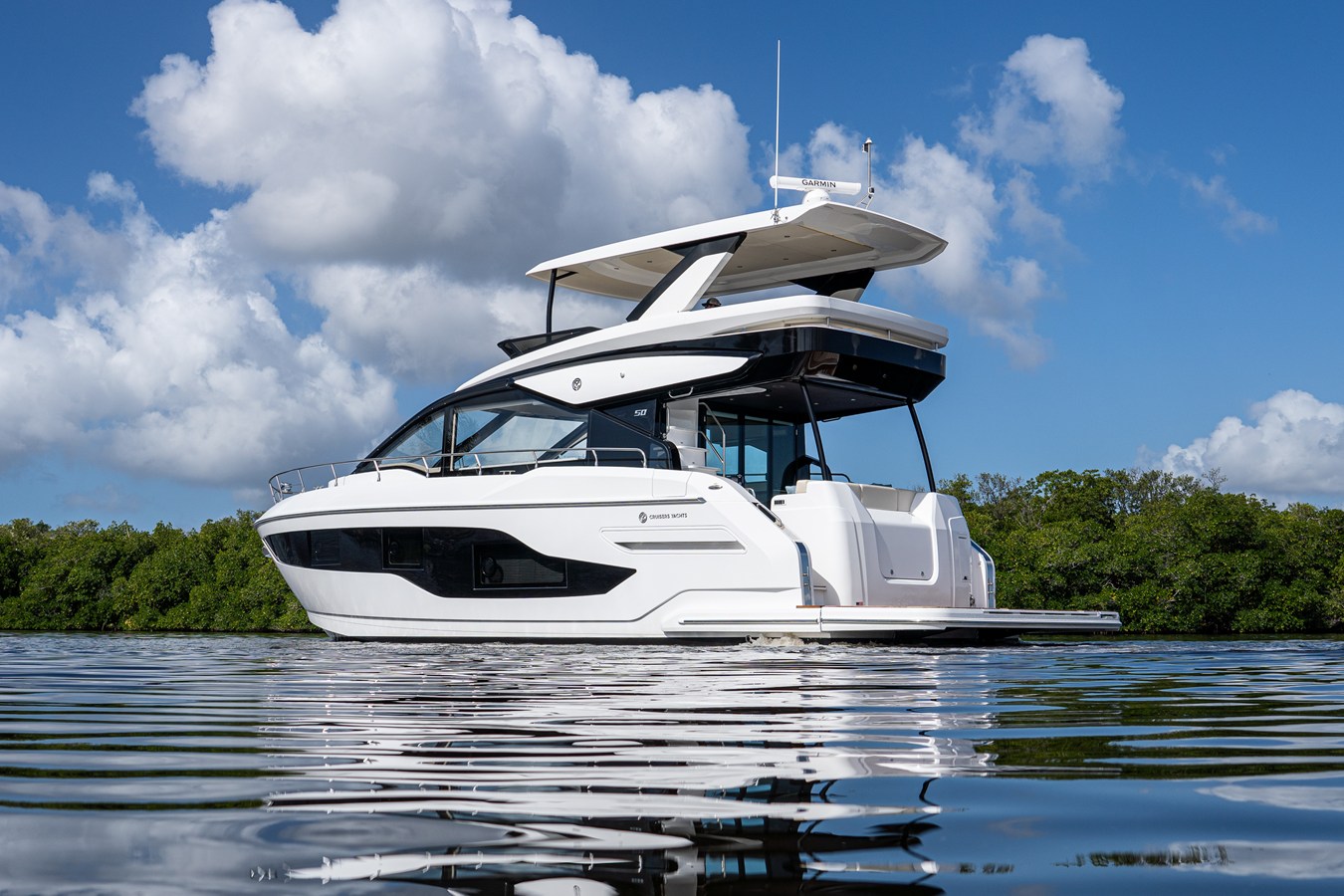 CRUISERS YACHTS 50 FLY, photo 10