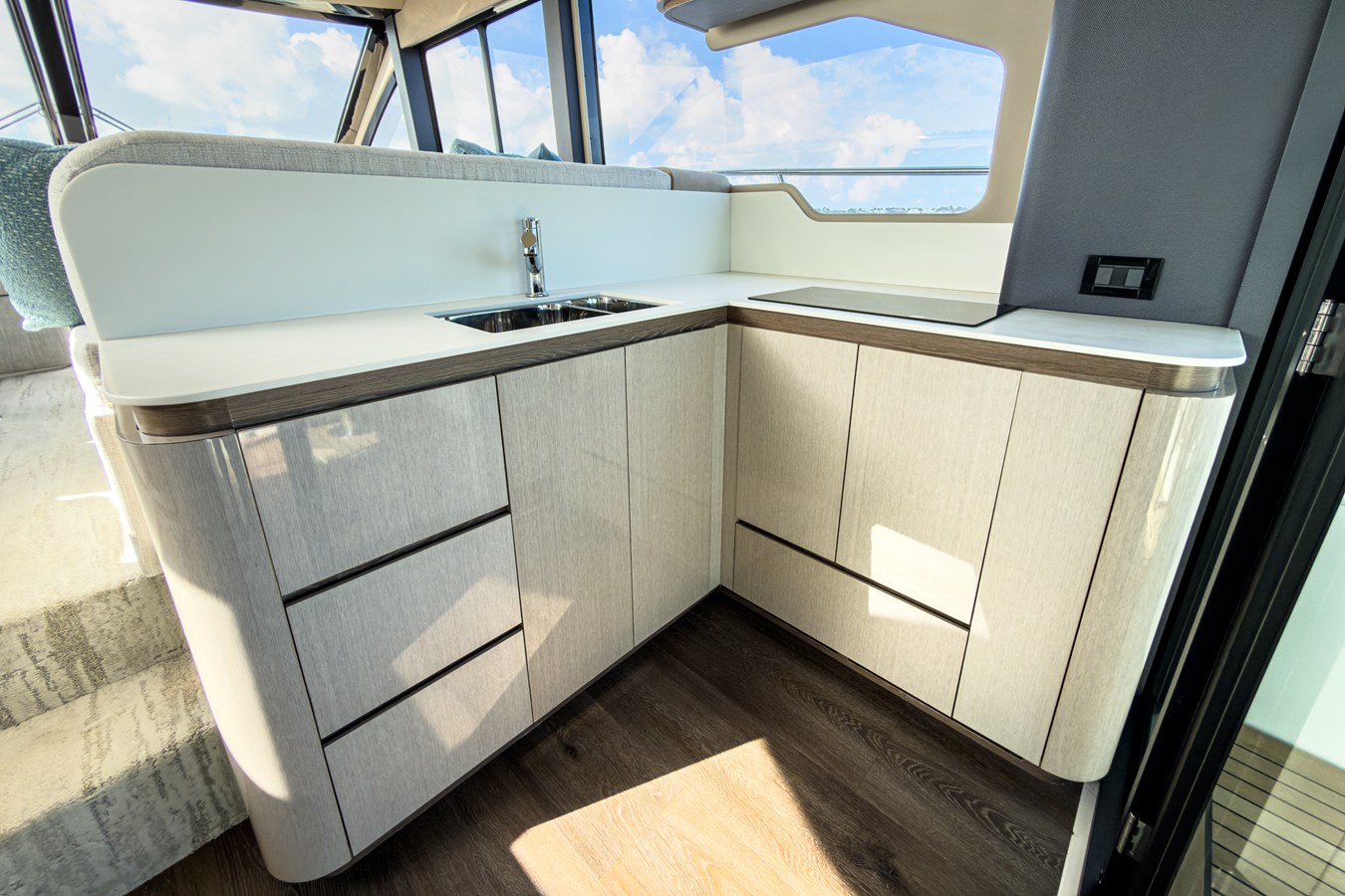 CRUISERS YACHTS 50 FLY, photo 27
