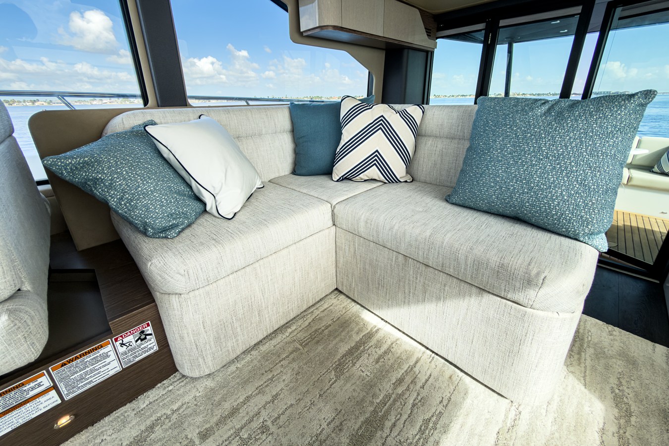 CRUISERS YACHTS 50 FLY, photo 31