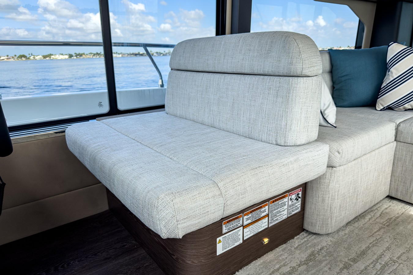 CRUISERS YACHTS 50 FLY, photo 33
