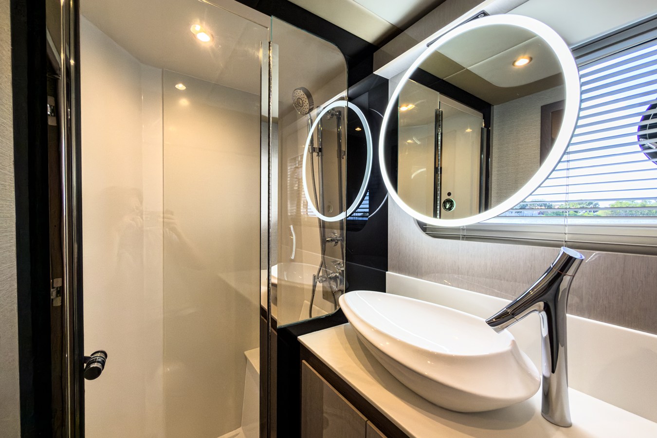 CRUISERS YACHTS 50 FLY, photo 62
